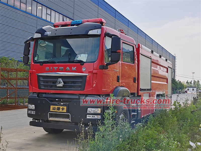 SINOTRUK SITRAK Water foam dry Powder Combined Fire Truck