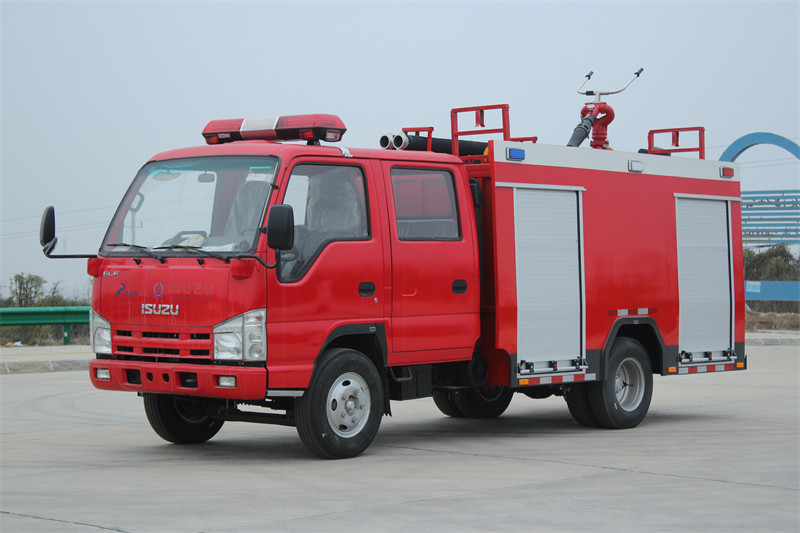 Isuzu NKR small fire pumper truck Isuzu NKR small fire pumper truck