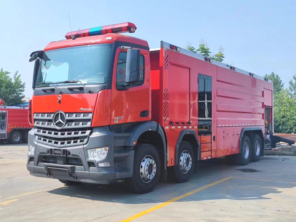 Suudi Arabistan Benz Actros 580hp ağır köpüklü itfaiye aracı